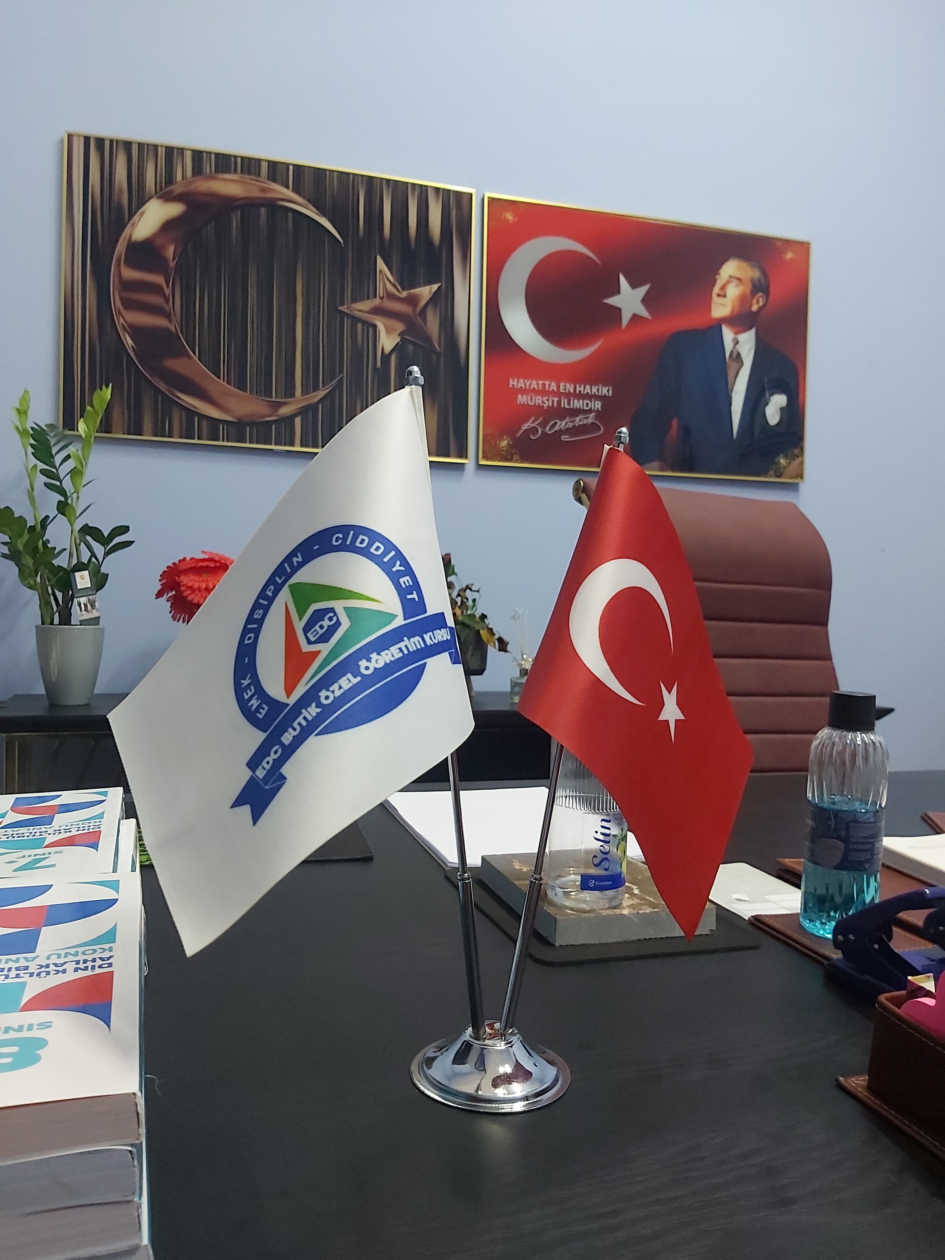2 Li Masa bayrağı Takım